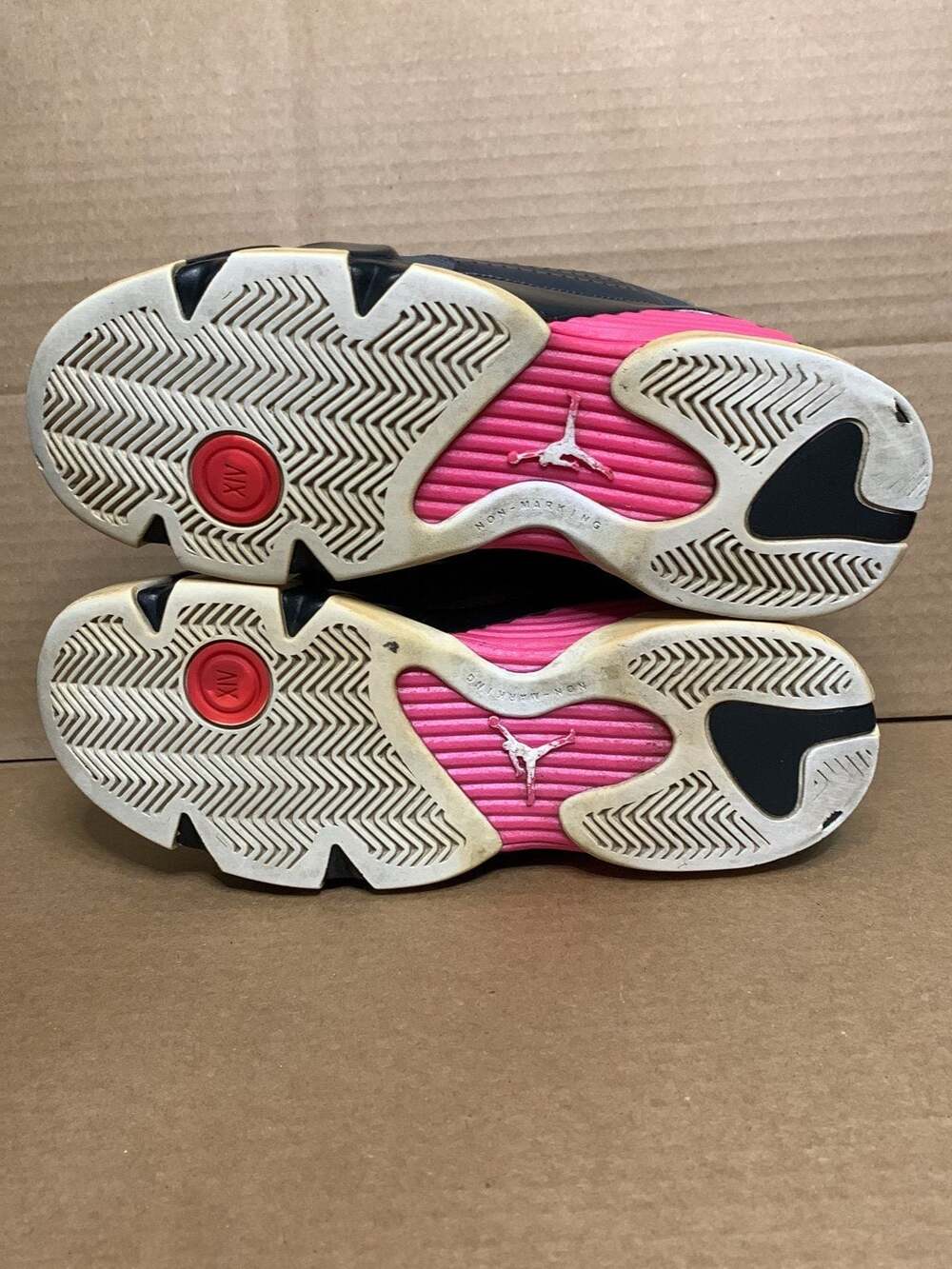 Air Jordan Retro 14 Metalic Gray Hyper Pink, Size 6Y - Picture 6 of 8
